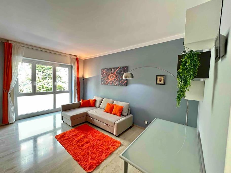 Apartment Cathedral/church In 15 Min•jacuzzi + Wi-fi+ A/c *